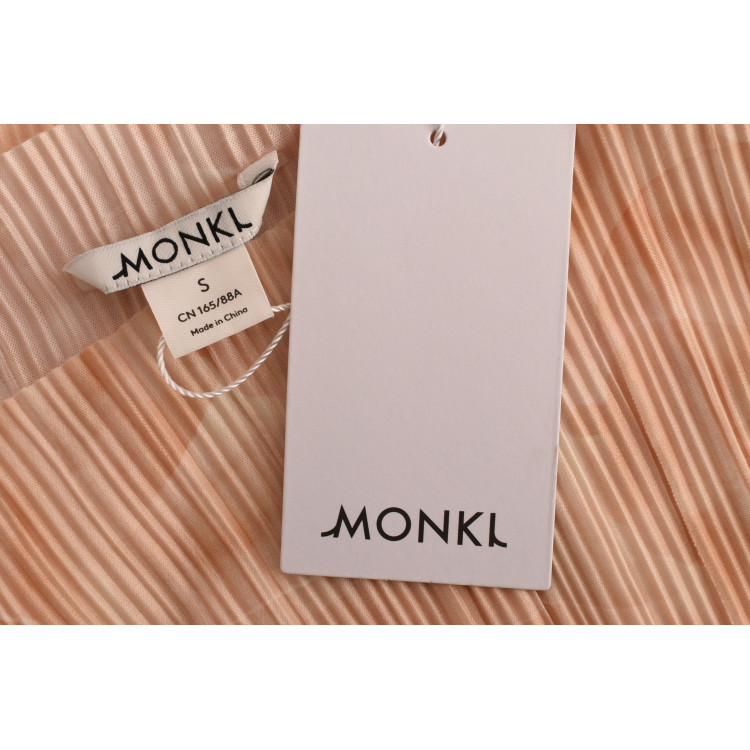 Риза MONKI