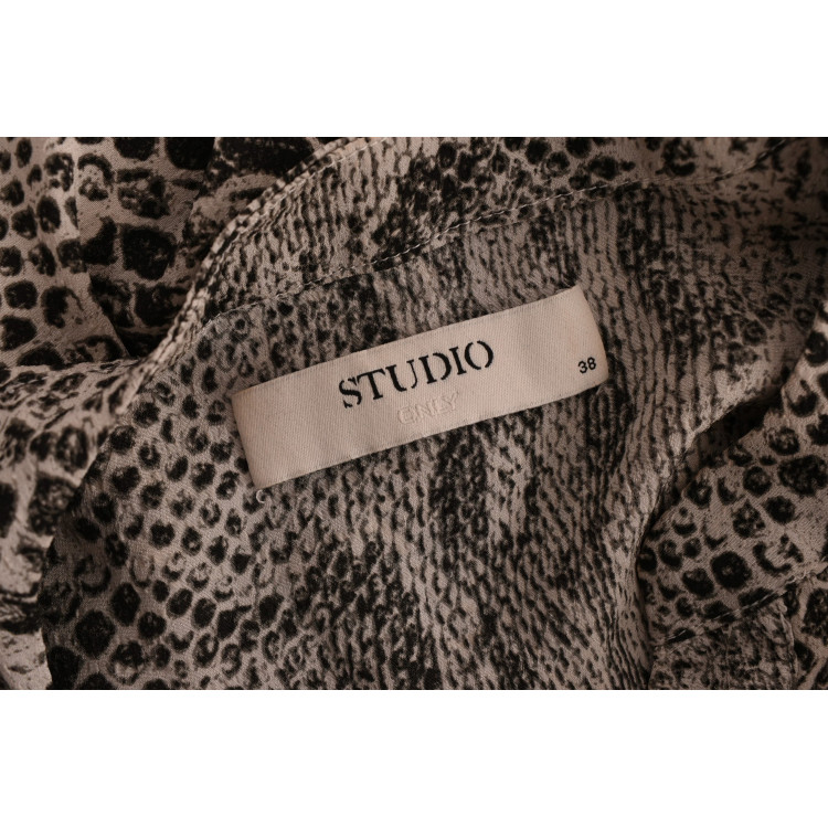 Рокля Studio Only