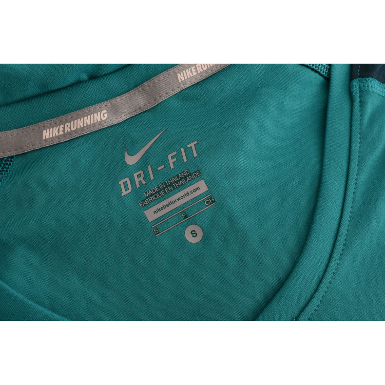 Спортна тениска NIKE DRI-FIT